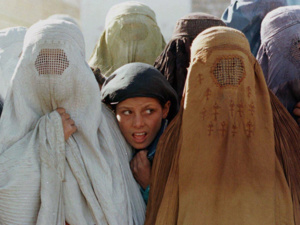 Taliban 2.0 : Silence, On Égorge l'Égalité! Taliban 2.0 : Silence, On Égorge l'Égalité!