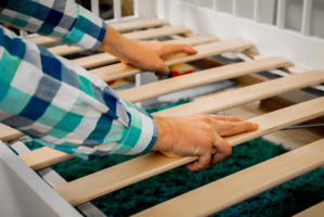 Votre lit grince ? Voici comment résoudre le problème Votre lit grince ? Voici comment résoudre le problème