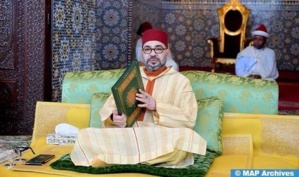 SM le Roi, Amir Al-Mouminine, préside à la mosquée Hassan à Rabat une veillée religieuse en commémoration de l’Aïd Al-Mawlid Annabaoui Acharif