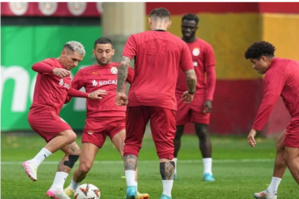 Galatasaray : Hakim Ziyech reprend les entraînements collectifs après avoir contracté une blessure Galatasaray : Hakim Ziyech reprend les entraînements collectifs après avoir contracté une blessure