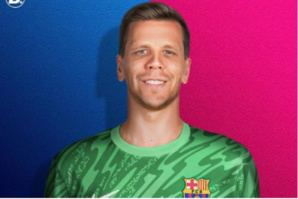 Szczęsny sort de sa retraite pour rejoindre les rangs du FC Barcelone Szczęsny sort de sa retraite pour rejoindre les rangs du FC Barcelone