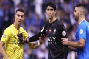 Cristiano Ronaldo choisit Yassine Bounou comme meilleur gardien de la Ligue saoudienne Cristiano Ronaldo choisit Yassine Bounou comme meilleur gardien de la Ligue saoudienne