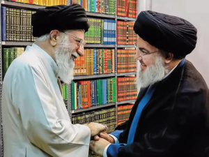 Khamenei : "Les ennemis ne vaincront jamais la résistance" Khamenei : "Les ennemis ne vaincront jamais la résistance"
