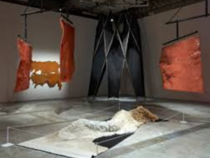 Le design arabe à l’honneur : Arab Design Now révolutionne la scène internationale Le design arabe à l’honneur : Arab Design Now révolutionne la scène internationale