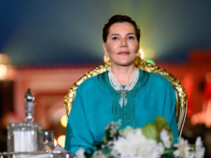 Marrakech : S.A.R. la princesse Lalla Hasnaa et S.E. Sheikha Al Mayassa Bint Hamad Al Thani président le dîner de gala de la “Fashion Trust Arabia” Marrakech : S.A.R. la princesse Lalla Hasnaa et S.E. Sheikha Al Mayassa Bint Hamad Al Thani président le dîner de gala de la “Fashion Trust Arabia”
