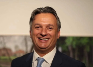 Le nouveau gouvernement se dévoile : découvrez les portraits des ministres entrants ! Le nouveau gouvernement se dévoile : découvrez les portraits des ministres entrants !