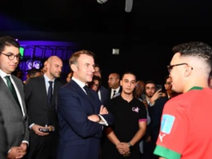 Emmanuel Macron dans l’arène des gamers et de l’e-sport marocain Emmanuel Macron dans l’arène des gamers et de l’e-sport marocain