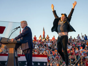 Une loterie électorale qui vaut cher : Elon Musk poursuivi par les démocrates Une loterie électorale qui vaut cher : Elon Musk poursuivi par les démocrates