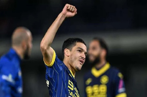 Mercato hivernal : l'Hellas Vérone évalue les offres pour Reda Belahyane, convoité par plusieurs grands clubs européens Mercato hivernal : l'Hellas Vérone évalue les offres pour Reda Belahyane, convoité par plusieurs grands clubs européens