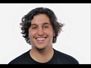 Ahmed Spins : un DJ marocain à la conquête des scènes mondiales Ahmed Spins : un DJ marocain à la conquête des scènes mondiales