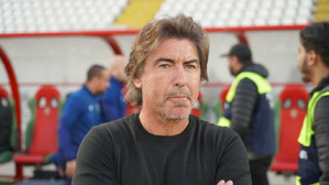 Ricardo Sá Pinto déterminé à lancer le Raja sur une victoire contre l'AS FAR en Ligue des champions Ricardo Sá Pinto déterminé à lancer le Raja sur une victoire contre l'AS FAR en Ligue des champions