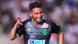 Maillot du Raja avec la carte intégrale du Maroc : Yousri Bouzok, l'Algérien, aurait refusé de jouer contre l’AS FAR Maillot du Raja avec la carte intégrale du Maroc : Yousri Bouzok, l'Algérien, aurait refusé de jouer contre l’AS FAR