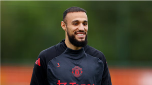 Noussair Mazraoui : optimisme, polyvalence et ambitions européennes avec Manchester United