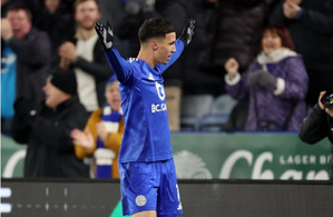 Bilal El Khannouss brille avec Leicester City et marque son premier but en Premier League Bilal El Khannouss brille avec Leicester City et marque son premier but en Premier League