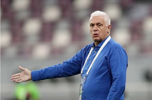 L'AS FAR satisfait de son nul face aux Mamelodi Sundowns et reste leader du groupe B L'AS FAR satisfait de son nul face aux Mamelodi Sundowns et reste leader du groupe B