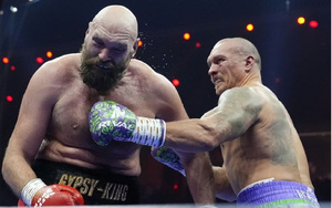 Usyk écrase Fury et consolide son règne chez les poids lourds Usyk écrase Fury et consolide son règne chez les poids lourds