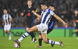 Nayef Aguerd profite de son prêt à la Real Sociedad dans l’incertitude de son avenir Nayef Aguerd profite de son prêt à la Real Sociedad dans l’incertitude de son avenir