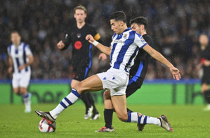 Nayef Aguerd : entre incertitudes sur son avenir et épanouissement à la Real Sociedad Nayef Aguerd : entre incertitudes sur son avenir et épanouissement à la Real Sociedad