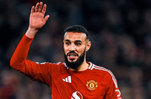 Manchester United : Sir Jim Ratcliffe séduit par les performances de Noussair Mazraoui Manchester United : Sir Jim Ratcliffe séduit par les performances de Noussair Mazraoui