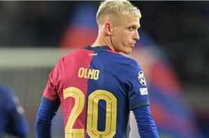 Dani Olmo et le FC Barcelone : un avenir en suspens Dani Olmo et le FC Barcelone : un avenir en suspens
