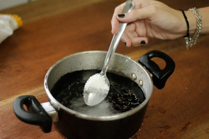 La méthode infaillible pour nettoyer vos casseroles brûlées La méthode infaillible pour nettoyer vos casseroles brûlées