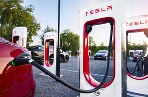Tesla renforce sa présence en Chine avec des superchargeurs V4 Tesla renforce sa présence en Chine avec des superchargeurs V4