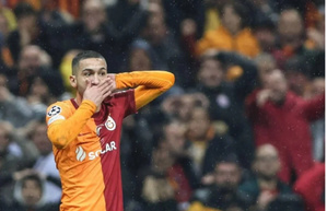 Hakim Ziyech pourrait rejoindre Al-Fateh lors du mercato hivernal Hakim Ziyech pourrait rejoindre Al-Fateh lors du mercato hivernal