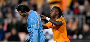 Vinicius Junior Suspendu pour Deux Matches après un Comportement Violent contre Valence Vinicius Junior Suspendu pour Deux Matches après un Comportement Violent contre Valence