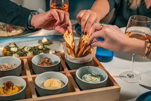 CAFÉ GREC sur M Avenue : l’authenticité de la Grèce au cœur de Marrakech CAFÉ GREC sur M Avenue : l’authenticité de la Grèce au cœur de Marrakech