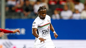 Transfert de Hamza Mendyl à l'Aris Salonique : Un contrat jusqu'en 2026 pour le latéral marocain Transfert de Hamza Mendyl à l'Aris Salonique : Un contrat jusqu'en 2026 pour le latéral marocain