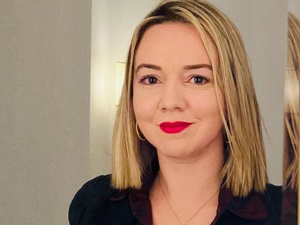 Maître Sarra BOUZOUBA Maître Sarra BOUZOUBA