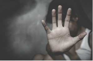 Affaire de viol collectif à Marrakech : report du procès et appels à la justice Affaire de viol collectif à Marrakech : report du procès et appels à la justice