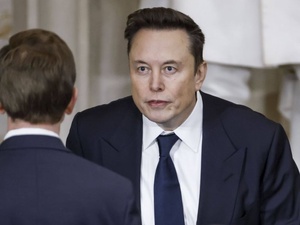 Trump défend son projet Stargate face aux critiques d’Elon Musk Trump défend son projet Stargate face aux critiques d’Elon Musk