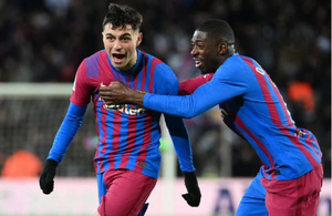 Pedri prolonge au FC Barcelone jusqu’en 2030 et s'affirme comme un pilier du club Pedri prolonge au FC Barcelone jusqu’en 2030 et s'affirme comme un pilier du club