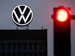 ​L’Europe et les États-Unis face à l’ascension chinoise dans l’industrie automobile : la fin d’un monopole ?