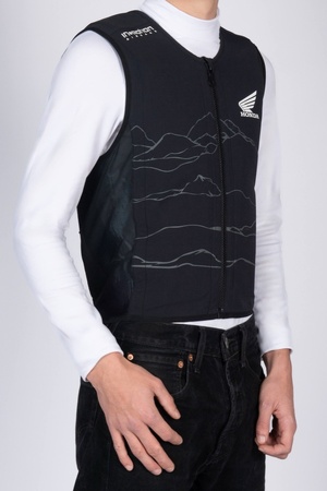 Honda révolutionne la sécurité des motards avec un gilet airbag intelligent