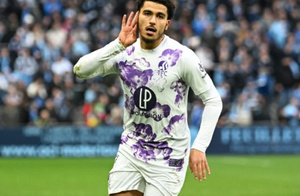 Zakaria Aboukhlal brille en Ligue 1 avec un retourné acrobatique magistral Zakaria Aboukhlal brille en Ligue 1 avec un retourné acrobatique magistral