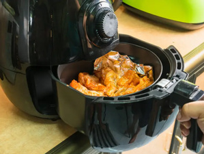 Voici les aliments à ne jamais mettre dans votre airfryer ! Voici les aliments à ne jamais mettre dans votre airfryer !