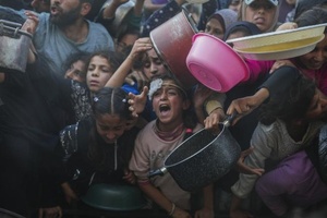 L'ONU alerte sur le traumatisme des enfants de Gaza ( AP Photo / Abdel Kareem Hana ) L'ONU alerte sur le traumatisme des enfants de Gaza ( AP Photo / Abdel Kareem Hana )