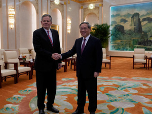 Un sénateur pro-Trump en mission diplomatique en Chine Un sénateur pro-Trump en mission diplomatique en Chine