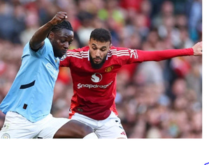 Man United : Mazraoui encensé par la presse et les supporters après de derby Man United : Mazraoui encensé par la presse et les supporters après de derby