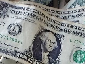 Et si Trump voulait siphonner l’épargne européenne pour payer la dette américaine ? Et si Trump voulait siphonner l’épargne européenne pour payer la dette américaine ?