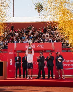 Luciano Darderi électrise Marrakech et s’impose au Grand Prix Hassan II Luciano Darderi électrise Marrakech et s’impose au Grand Prix Hassan II