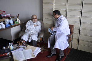 Hommage vivant au Pr Abdelkader Tounsi – Le phare éclairant de la médecine marocaine Hommage vivant au Pr Abdelkader Tounsi – Le phare éclairant de la médecine marocaine