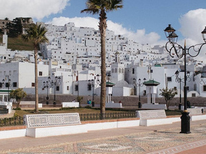 Festival des Poètes Marocains 2025 : Tétouan célèbre la poésie et la musique Festival des Poètes Marocains 2025 : Tétouan célèbre la poésie et la musique