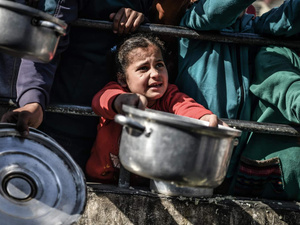 Gaza : 57 enfants morts de faim à cause du blocus imposé par Israël Gaza : 57 enfants morts de faim à cause du blocus imposé par Israël