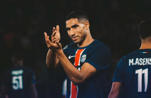 Achraf Hakimi sacré meilleur joueur de Ligue 1 : une saison record pour le latéral du PSG