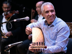 Prix Ziryab : Abdelhaq Tikrouine, maestro du Maroc et d’ailleurs Prix Ziryab : Abdelhaq Tikrouine, maestro du Maroc et d’ailleurs