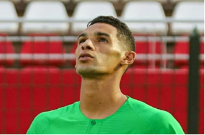 Badr Banoun fait son grand retour au Raja, première recrue du mercato estival Badr Banoun fait son grand retour au Raja, première recrue du mercato estival