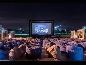 Le Cameo Cinema revient à Casablanca : des projections sous les étoiles Le Cameo Cinema revient à Casablanca : des projections sous les étoiles
